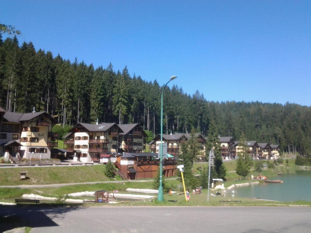 FATRAPARK 1 U SOVIČKY štúdio, kuchynka, kúpeľňa,s balkónom grátis parkovanie v podzemnej garáži Ruzomberok Esterno foto