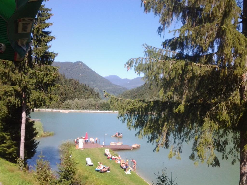 FATRAPARK 1 U SOVIČKY štúdio, kuchynka, kúpeľňa,s balkónom grátis parkovanie v podzemnej garáži Ruzomberok Esterno foto