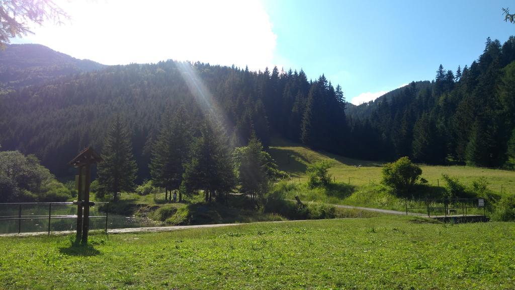 FATRAPARK 1 U SOVIČKY štúdio, kuchynka, kúpeľňa,s balkónom grátis parkovanie v podzemnej garáži Ruzomberok Esterno foto